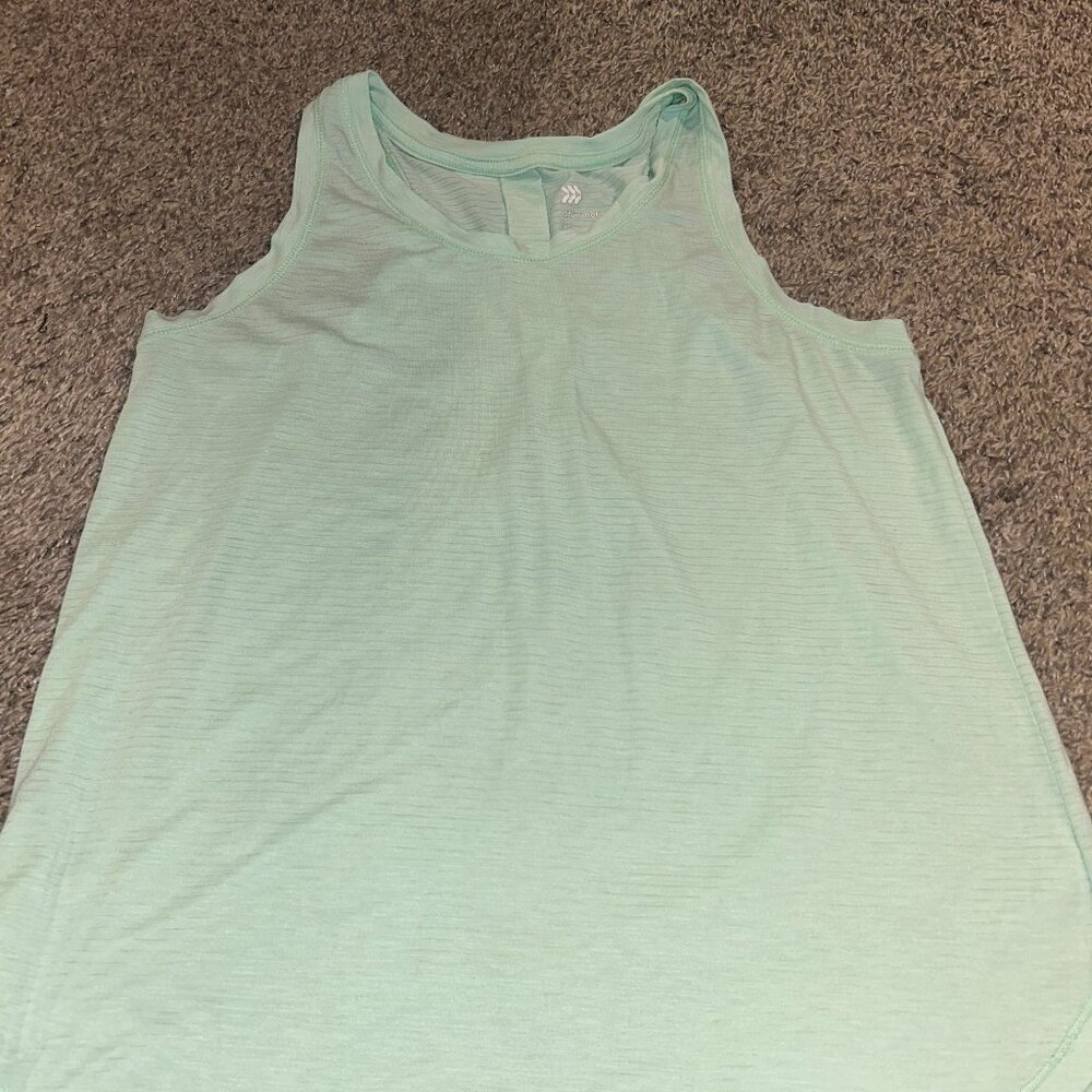 All In Motion Tank Size XS